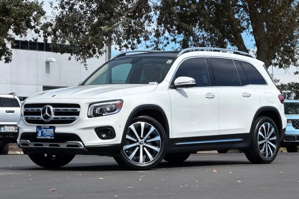 2022 Mercedes-Benz GLB GLB 250 — photo 1 of 13