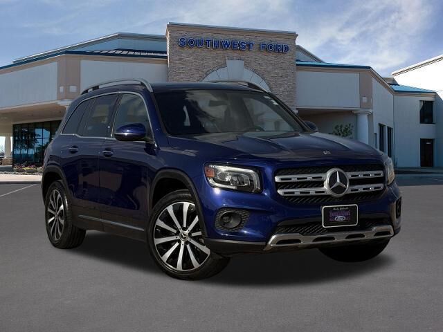 2020 Mercedes-Benz GLB GLB 250 — photo 1 of 5