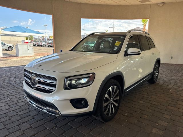 2022 Mercedes-Benz GLB GLB 250 — photo 1 of 7