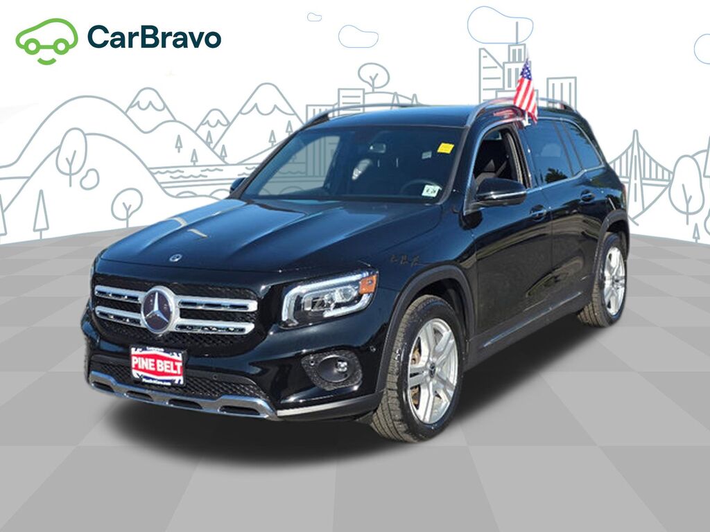 2023 Mercedes-Benz GLB 4MATIC — photo 1 of 6