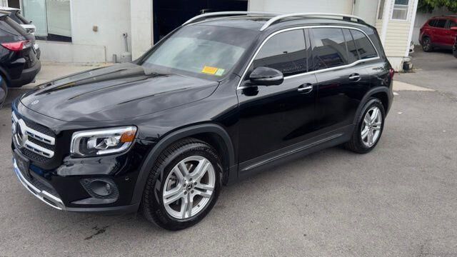 2021 Mercedes-Benz GLB GLB 250 4MATIC — photo 1 of 39