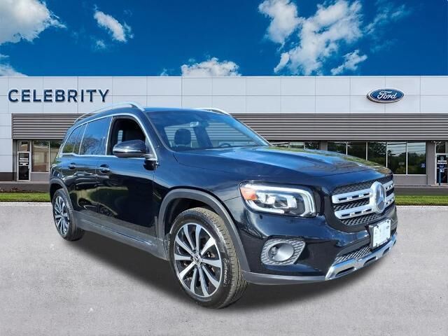 2021 Mercedes-Benz GLB GLB 250 4MATIC — photo 1 of 14