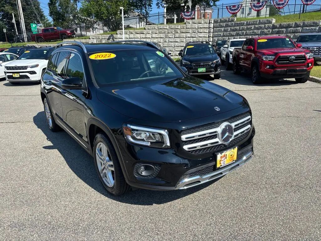 2022 Mercedes-Benz GLB GLB 250 4MATIC — photo 1 of 53