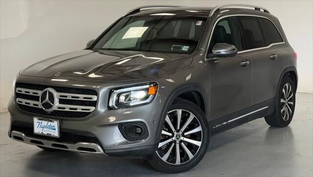2023 Mercedes-Benz GLB GLB 250 4MATIC — photo 1 of 13