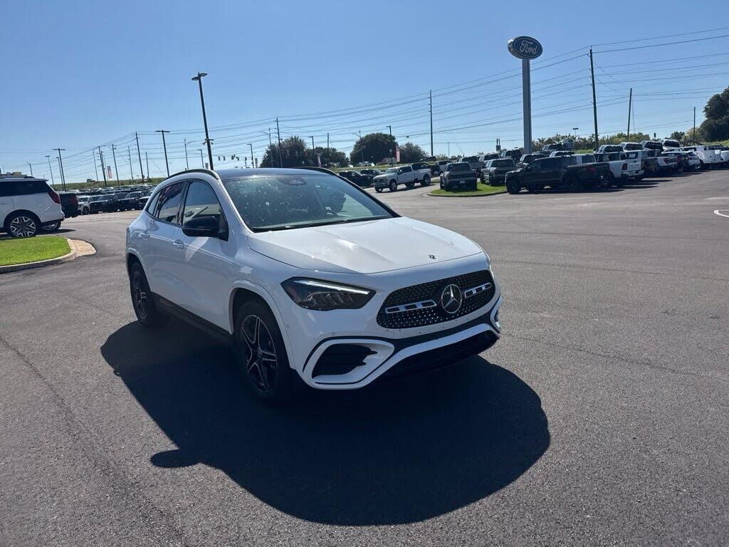 2025 Mercedes-Benz GLA GLA 250 — photo 1 of 1