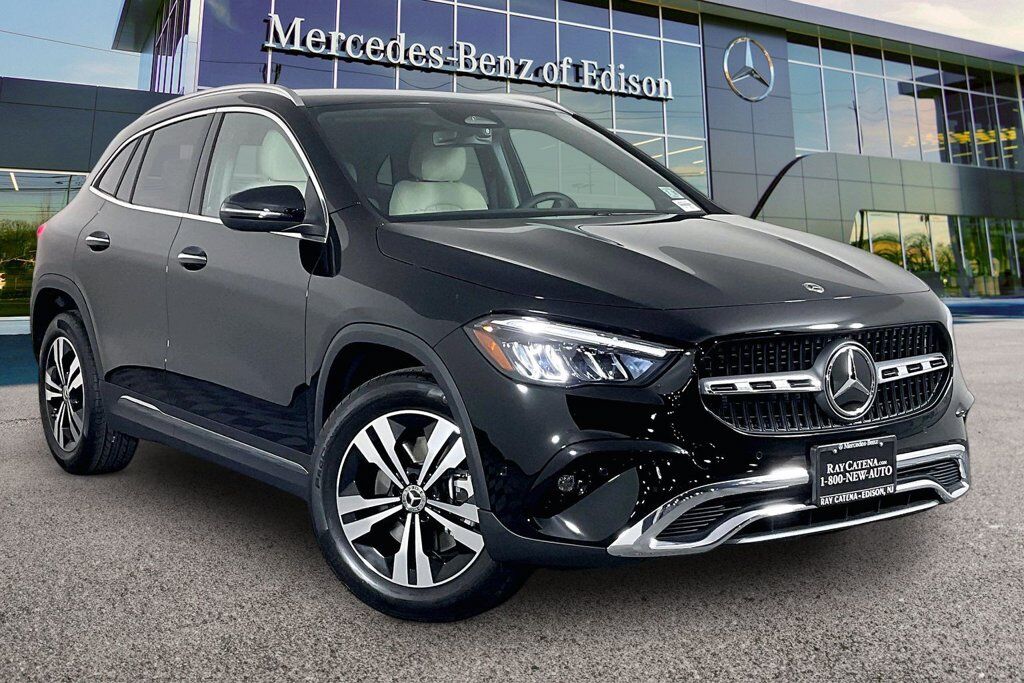 2026 Mercedes-Benz GLA GLA 250 — photo 1 of 13