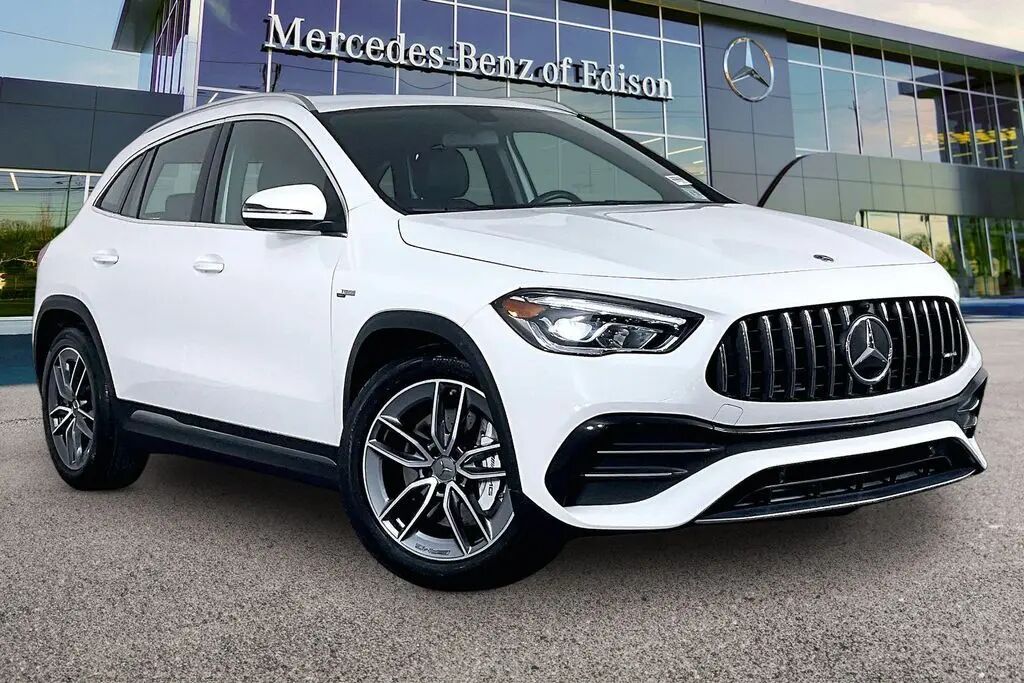 2022 Mercedes-Benz GLA AMG GLA 35 — photo 1 of 13