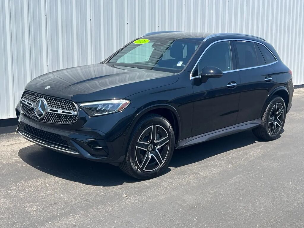 2026 Mercedes-Benz GLC GLC 300 — photo 1 of 13