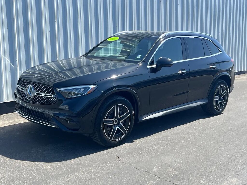 2026 Mercedes-Benz GLC GLC 300 — photo 1 of 13