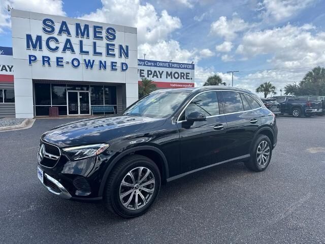 2024 Mercedes-Benz GLC GLC 300 — photo 1 of 13