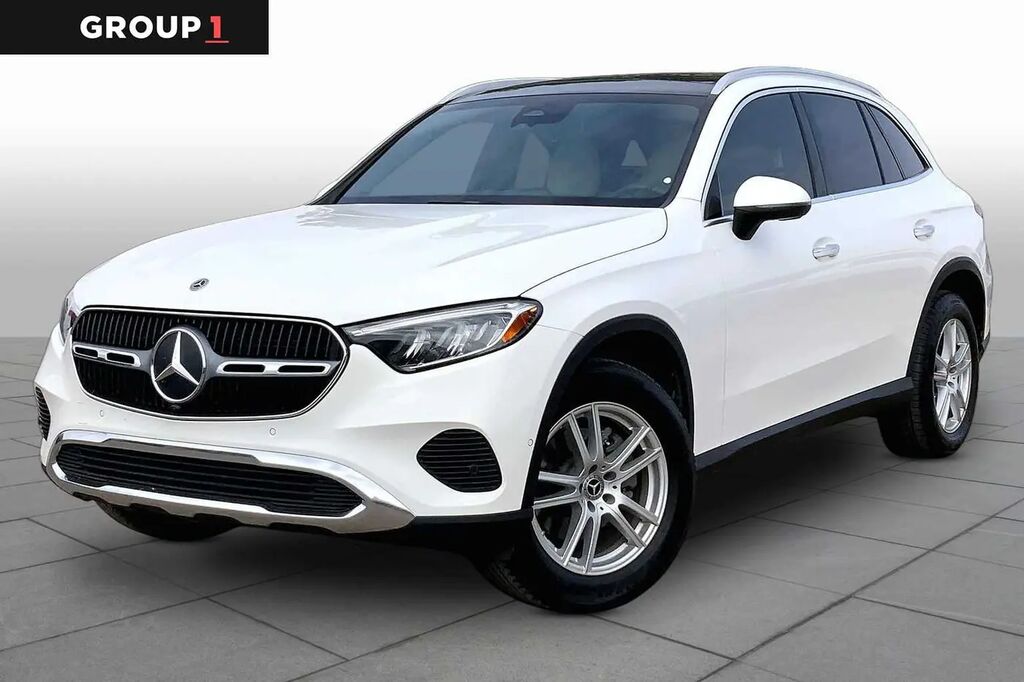 2025 Mercedes-Benz GLC GLC 300 4MATIC — photo 1 of 12
