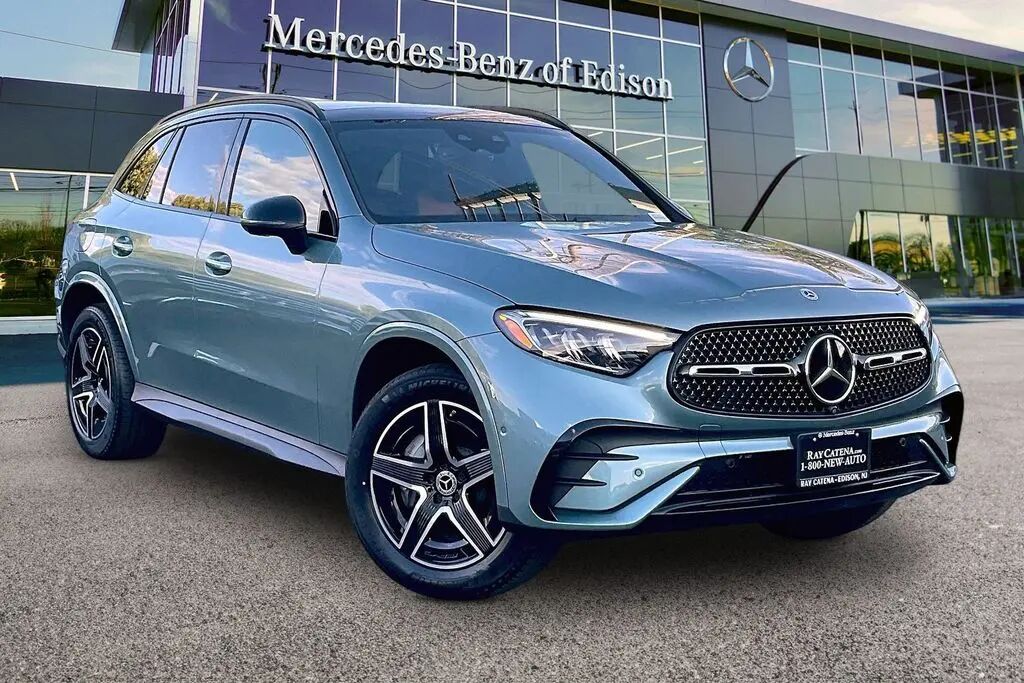 2026 Mercedes-Benz GLC GLC 300 4MATIC — photo 1 of 1