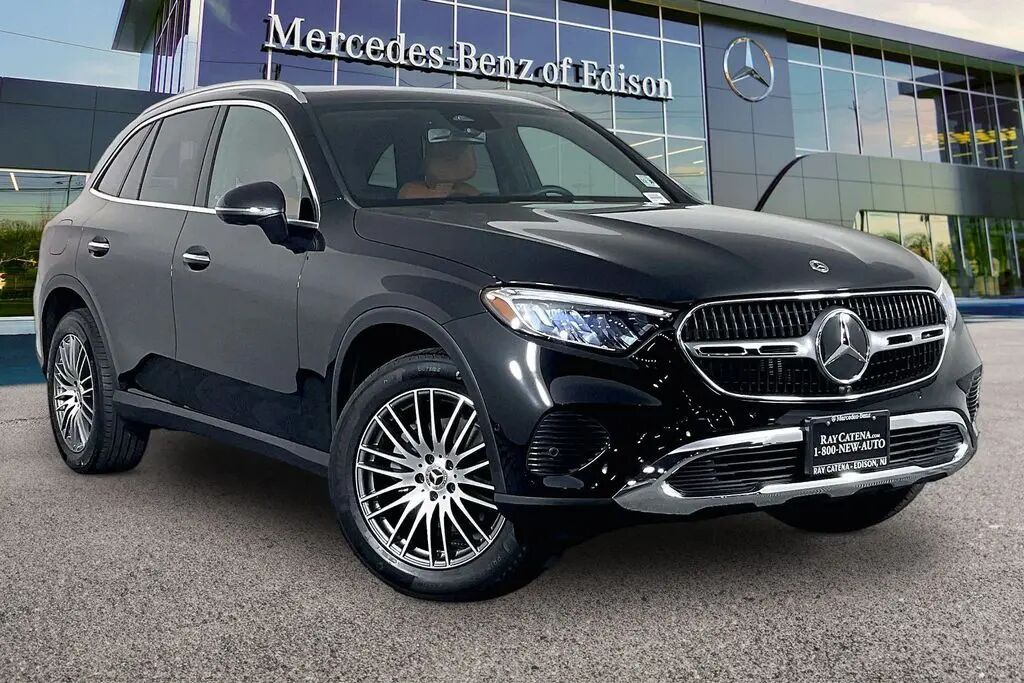 2026 Mercedes-Benz GLC GLC 300 4MATIC — photo 1 of 13