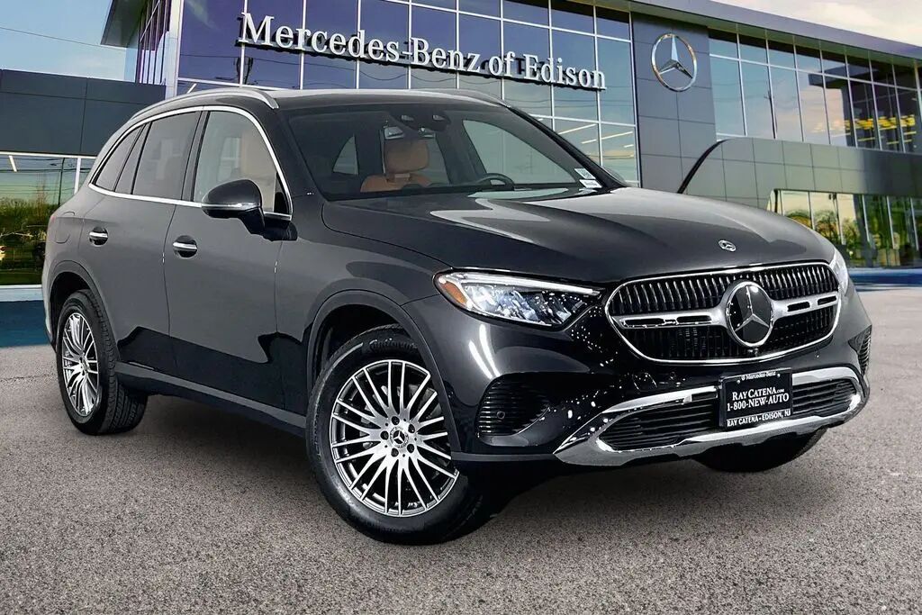 2026 Mercedes-Benz GLC GLC 300 4MATIC — photo 1 of 2