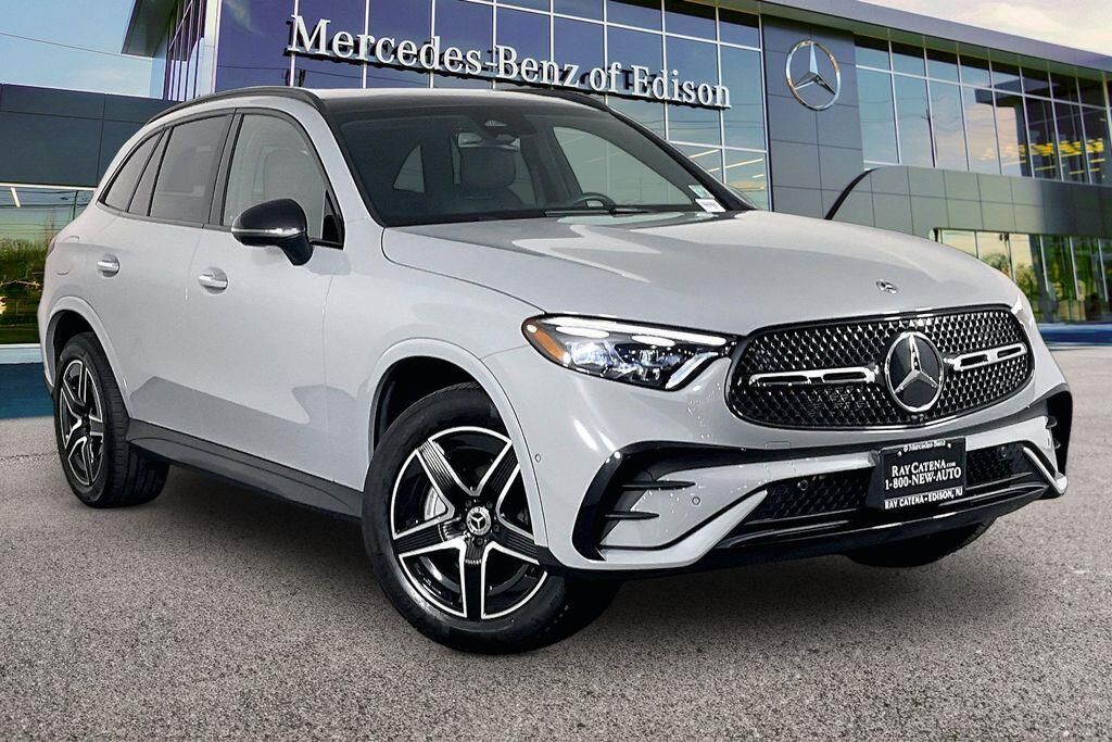 2026 Mercedes-Benz GLC GLC 300 4MATIC — photo 1 of 52
