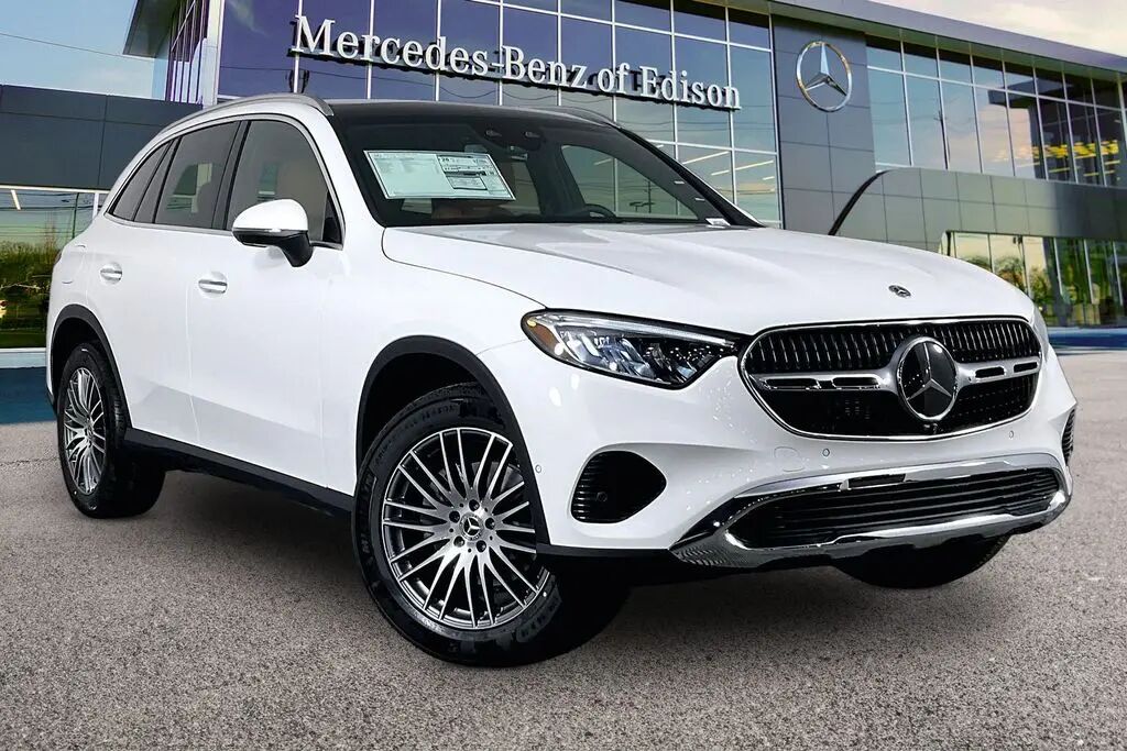 2026 Mercedes-Benz GLC GLC 300 4MATIC — photo 1 of 13