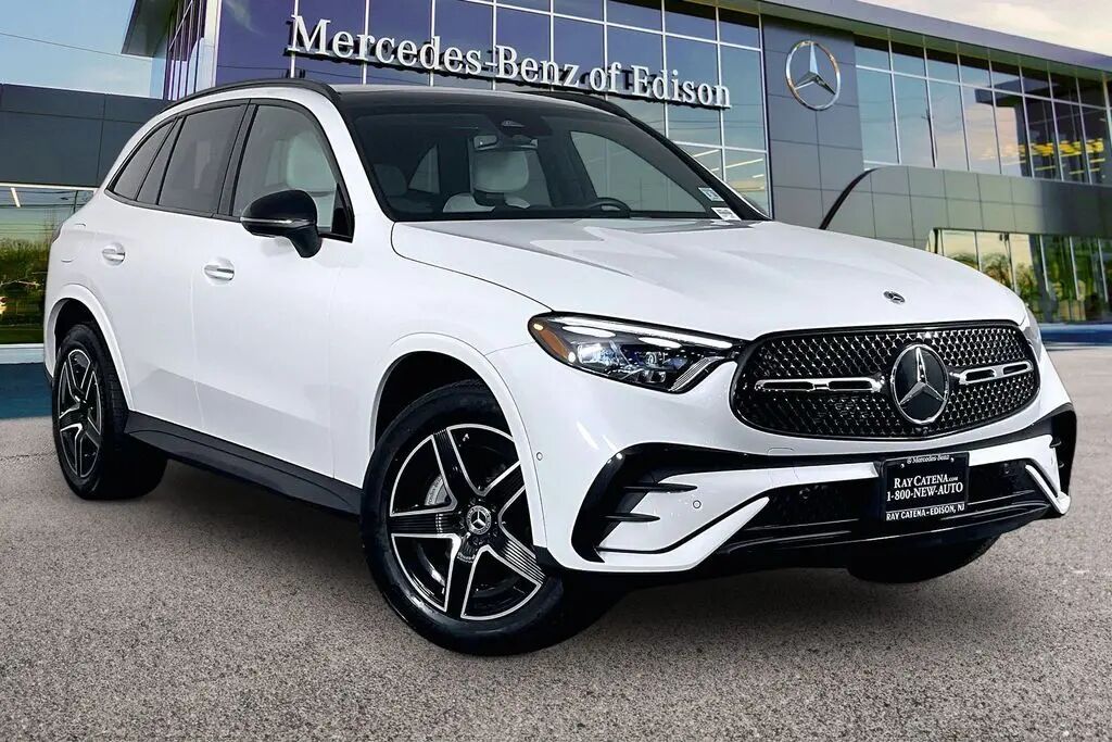 2026 Mercedes-Benz GLC GLC 300 4MATIC — photo 1 of 13