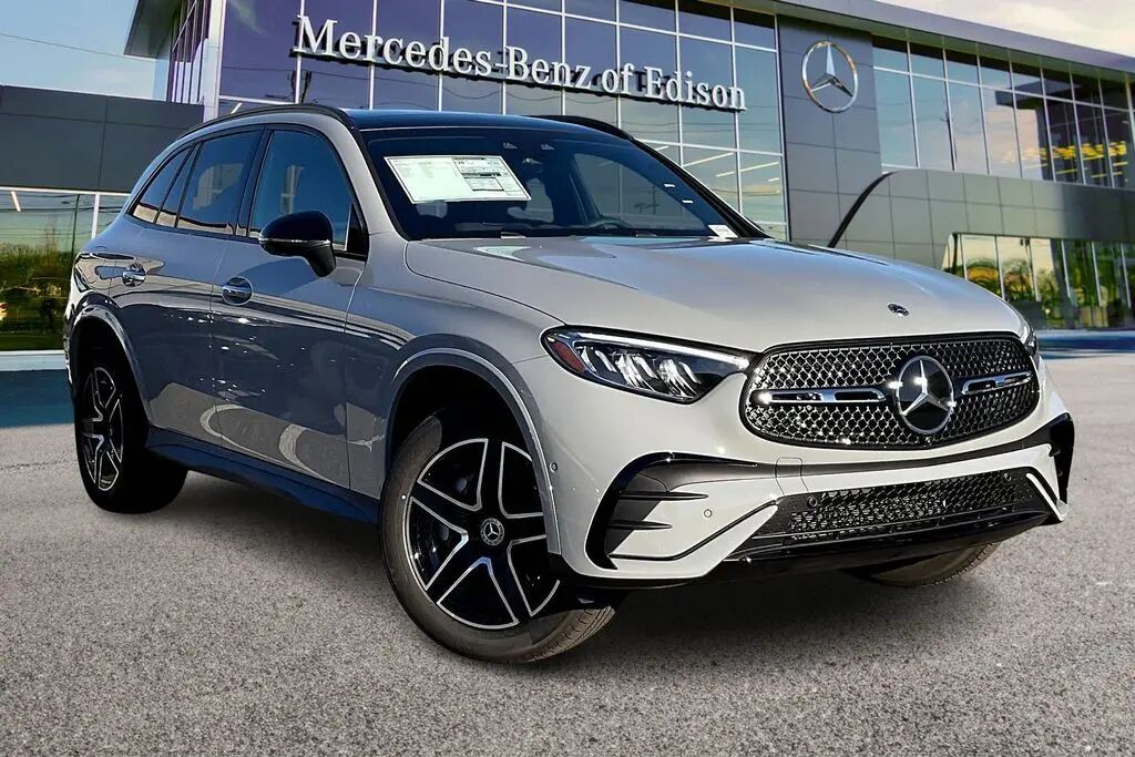 2026 Mercedes-Benz GLC GLC 300 4MATIC — photo 1 of 11