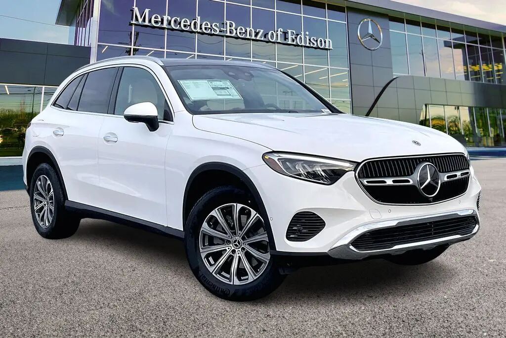 2026 Mercedes-Benz GLC GLC 300 4MATIC — photo 1 of 13