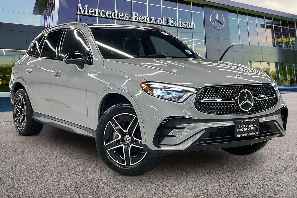 2026 Mercedes-Benz GLC GLC 300 4MATIC — photo 1 of 13