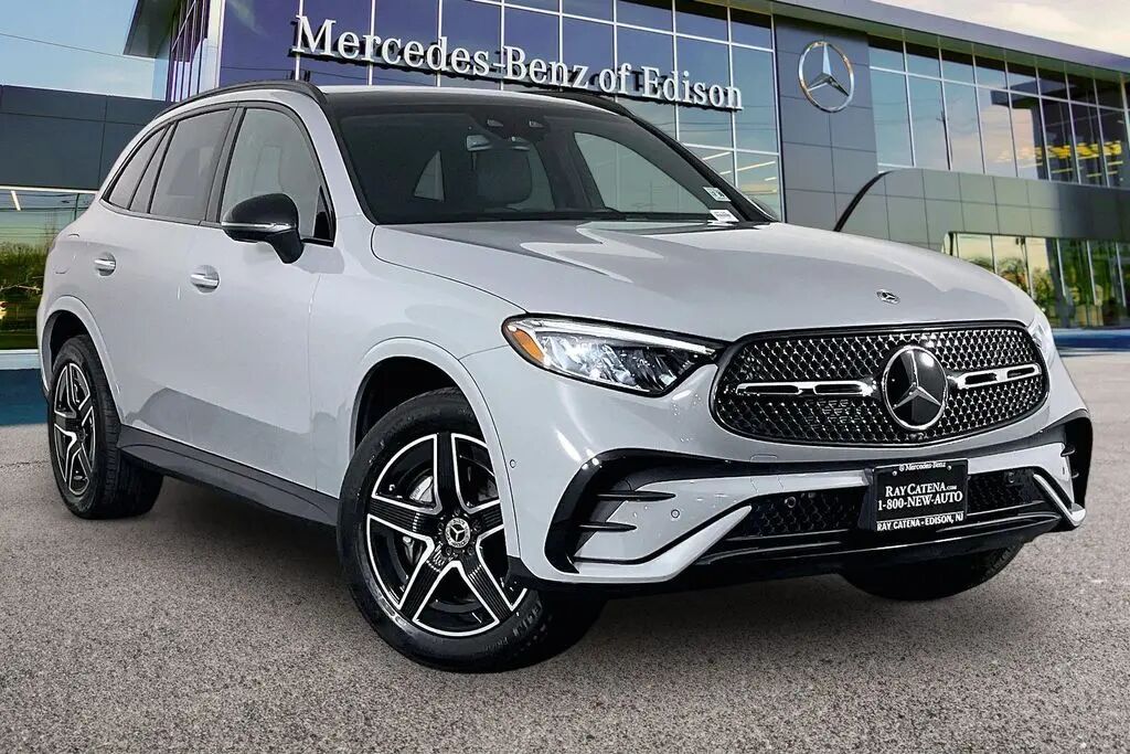 2026 Mercedes-Benz GLC GLC 300 4MATIC — photo 1 of 13