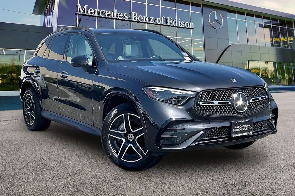 2026 Mercedes-Benz GLC GLC 300 4MATIC — photo 1 of 13
