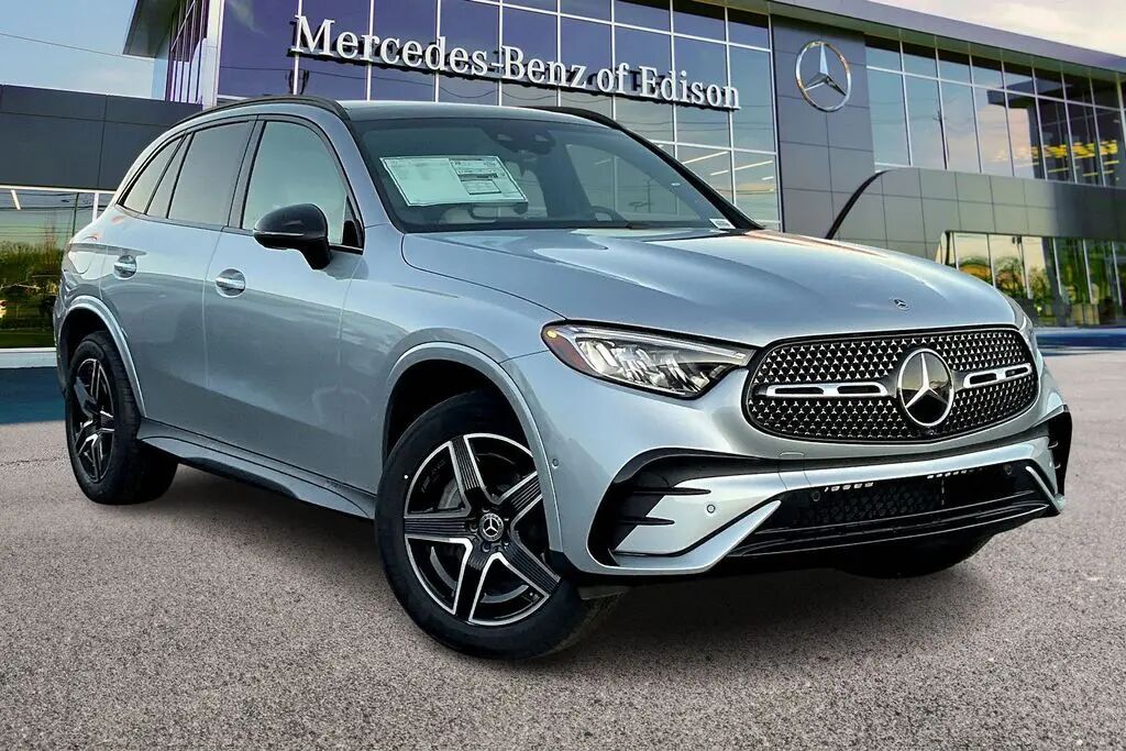 2026 Mercedes-Benz GLC GLC 300 4MATIC — photo 1 of 13