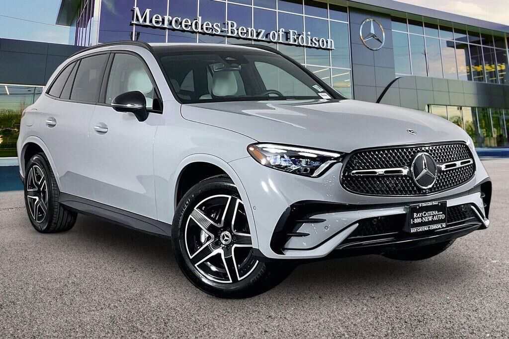 2026 Mercedes-Benz GLC GLC 300 4MATIC — photo 1 of 1