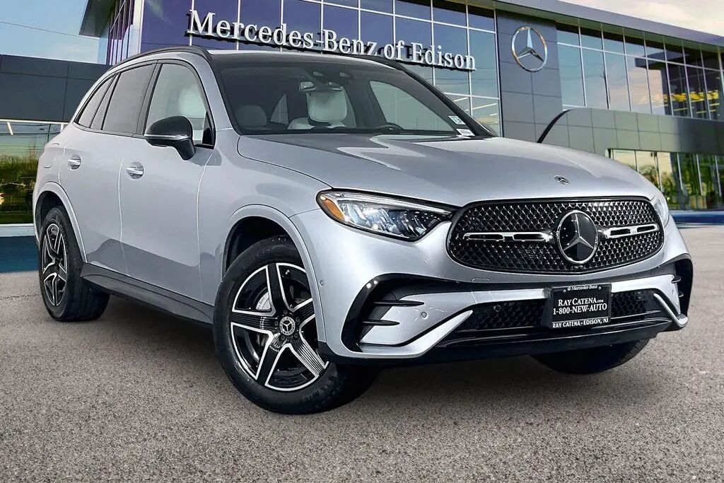 2026 Mercedes-Benz GLC GLC 300 4MATIC — photo 1 of 13