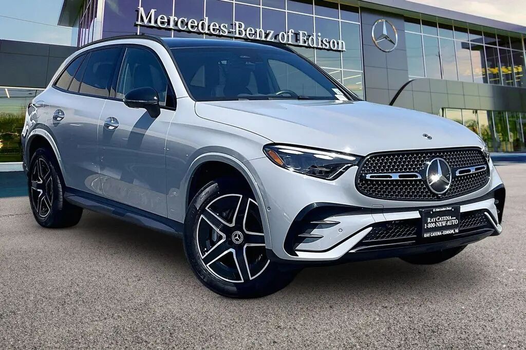 2026 Mercedes-Benz GLC GLC 300 4MATIC — photo 1 of 13