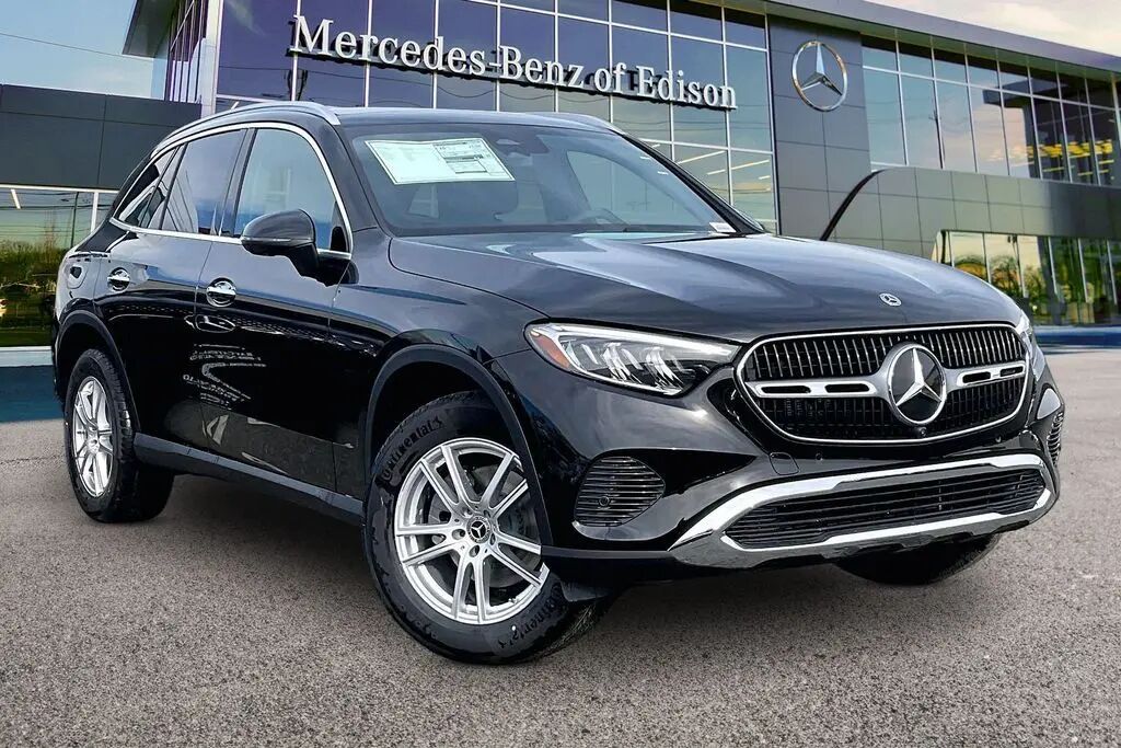 2026 Mercedes-Benz GLC GLC 300 4MATIC — photo 1 of 1