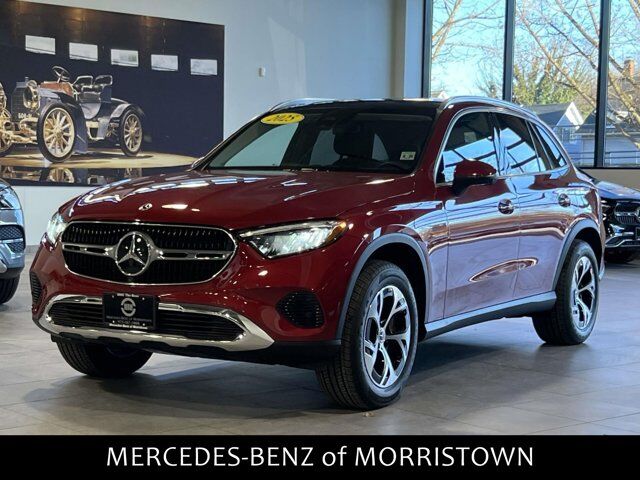 2025 Mercedes-Benz GLC GLC 350e — photo 1 of 13