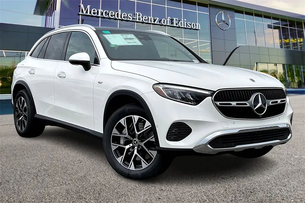 2025 Mercedes-Benz GLC GLC 350e 4MATIC — photo 1 of 14