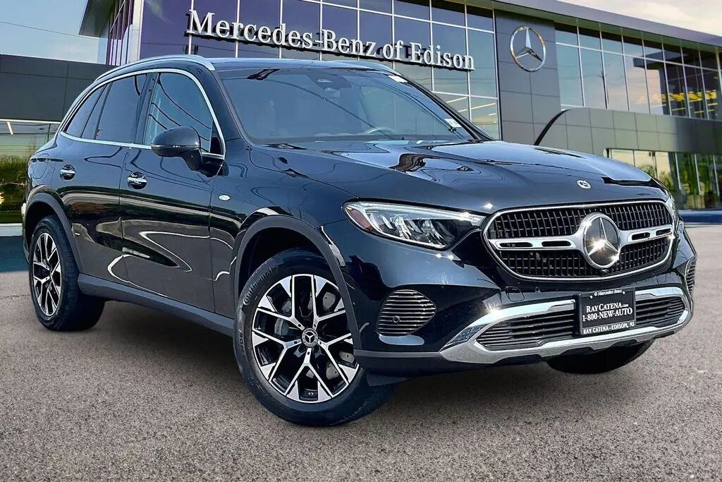 2025 Mercedes-Benz GLC GLC 350e 4MATIC — photo 1 of 22