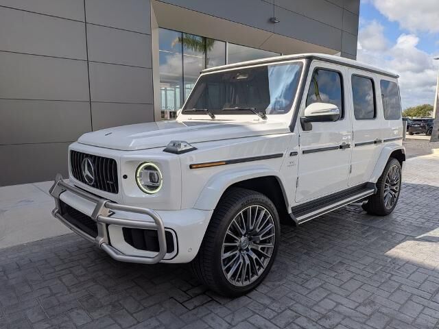 2025 Mercedes-Benz G-Class AMG G 63 — photo 1 of 26