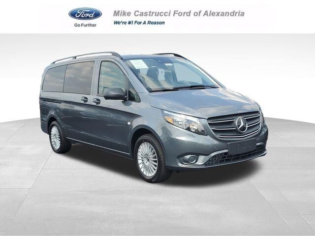 2023 Mercedes-Benz Metris Passenger