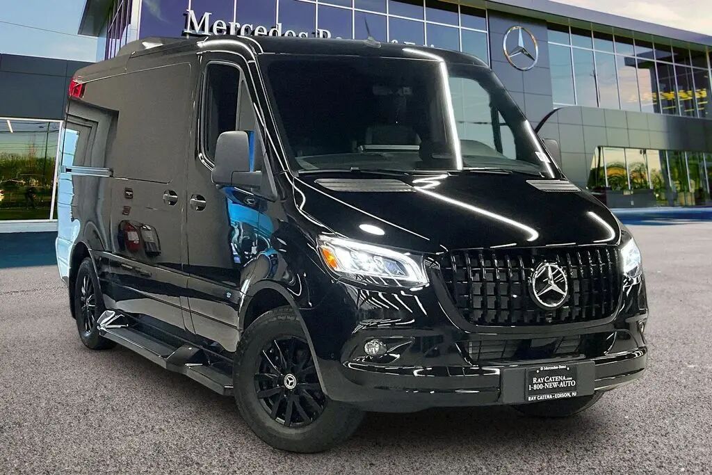 2025 Mercedes-Benz Sprinter 2500 — photo 1 of 26