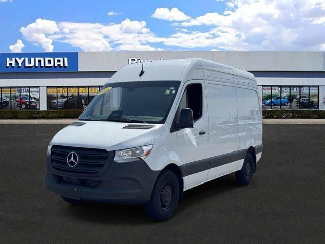 2025 Mercedes-Benz Sprinter 2500 — photo 1 of 13