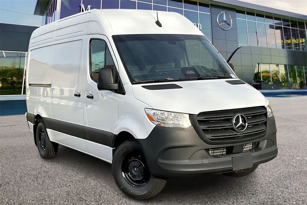2026 Mercedes-Benz Sprinter 2500 — photo 1 of 37