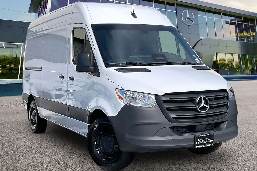 2026 Mercedes-Benz Sprinter 2500 — photo 1 of 13