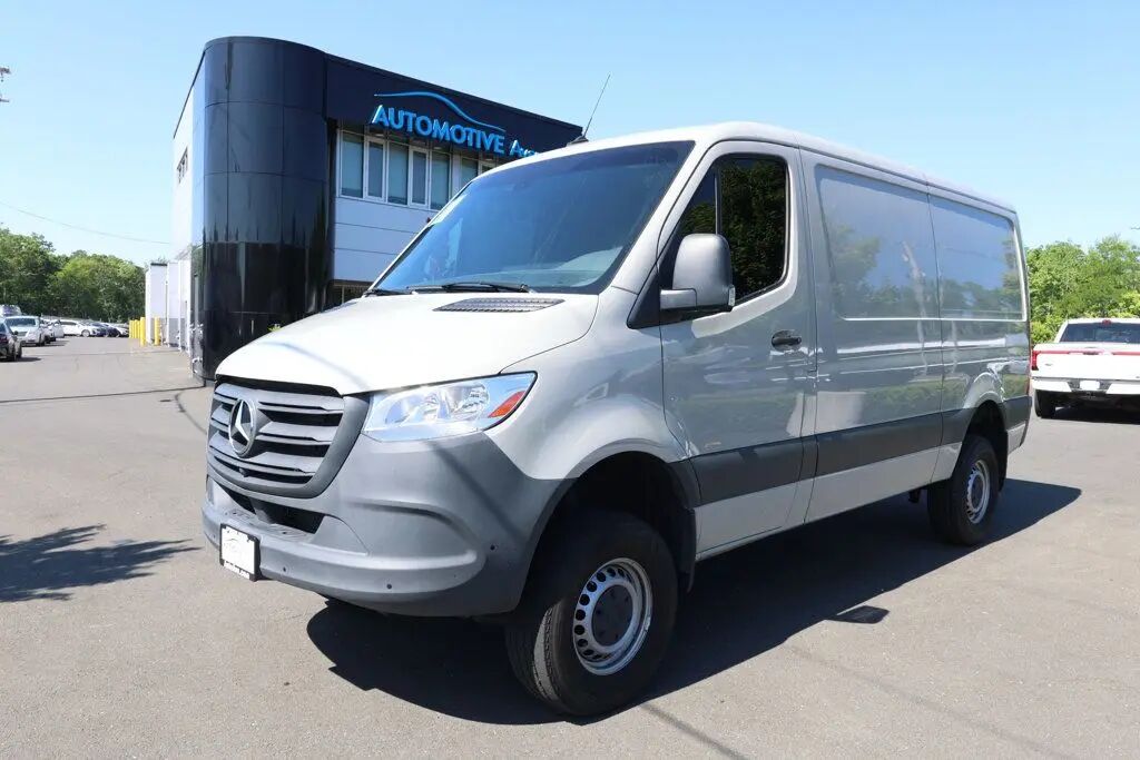2024 Mercedes-Benz Sprinter 2500 — photo 1 of 14