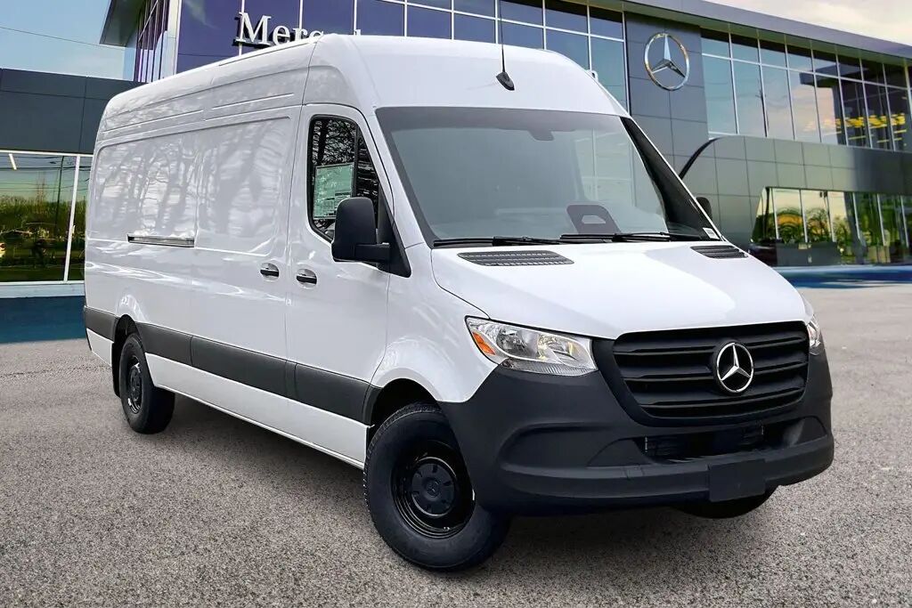 2026 Mercedes-Benz Sprinter 2500 — photo 1 of 13