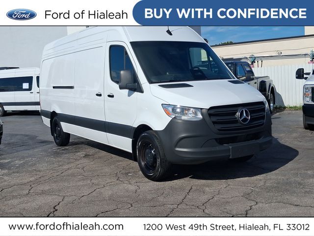 2025 Mercedes-Benz Sprinter Cargo Van Cargo 170 WB