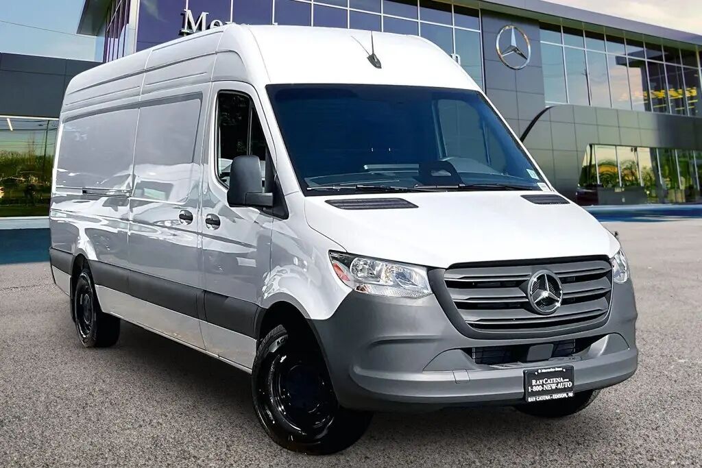 2026 Mercedes-Benz Sprinter 2500 — photo 1 of 13
