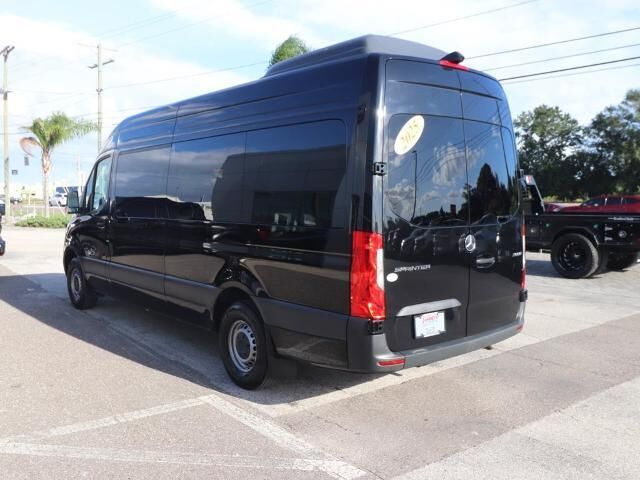 2025 Mercedes-Benz Sprinter 2500