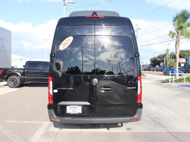 2025 Mercedes-Benz Sprinter 2500