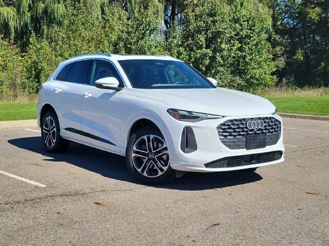 2025 Audi All-new Q5 quattro Premium TFSI