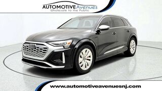2024 Audi SQ8 e-tron Premium Plus