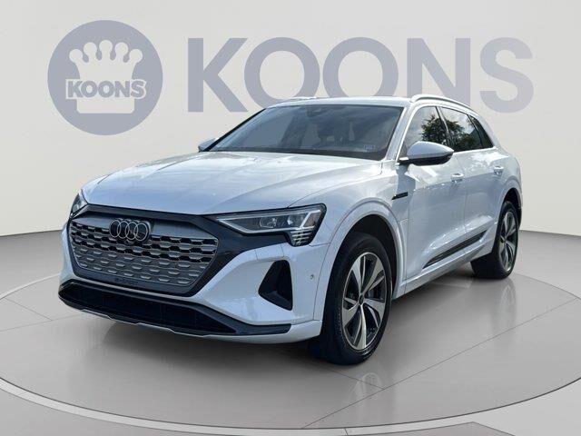 2024 Audi Q8 e-tron quattro Premium Plus