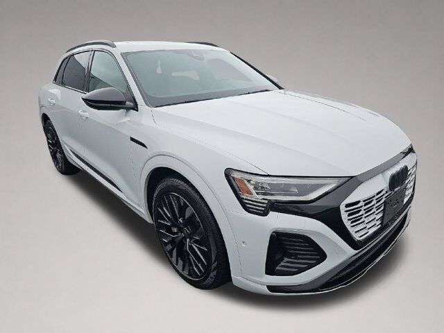 2024 Audi Q8 e-tron Prestige
